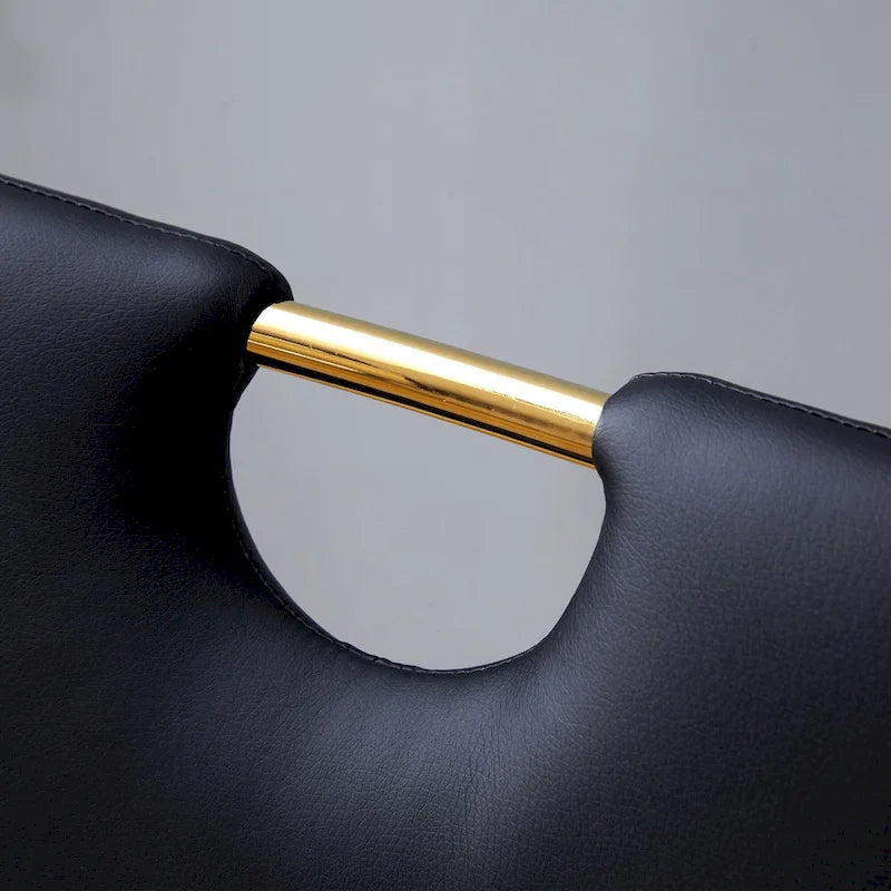 Moderner Esszimmerstuhl aus PU-Leder mit goldfarbenen Metallbeinen, ergonomisch gepolsterte Rückenlehne