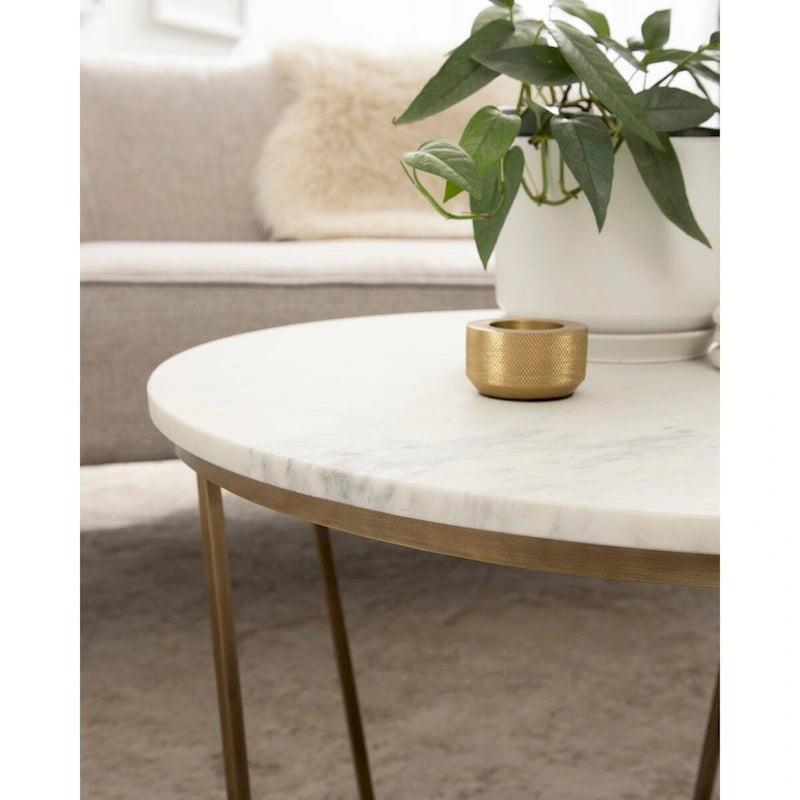 Table basse ronde en bois style mi-siècle, structure géométrique en métal doré, noyer et blanc