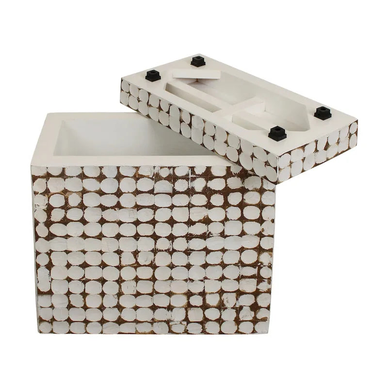 Handgefertigter Beistelltisch mit Mosaik aus Kokosnussschalen, Used-Look-Oberfläche, quadratisch, Weiß