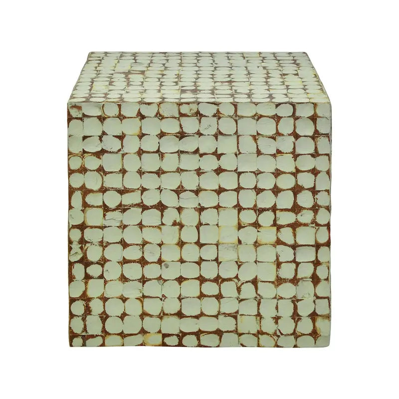 Handgefertigter Beistelltisch mit Mosaik aus Kokosnussschalen, Used-Look-Oberfläche, quadratisch, Weiß